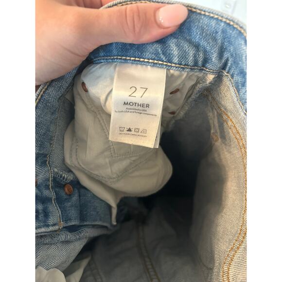 Mother Denim The Ditcher Crop in Resting Beach Face - Picture 5 of 6